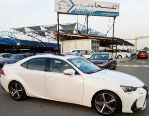 Lexus IS 350 V6 3.5L Full Option Model 2017