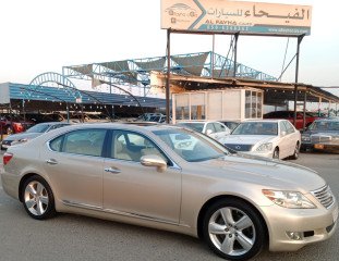 Lexus LS460L V8 4.6L Model 2011(No Accident Clean Title)