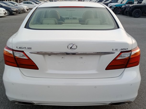 lexus-ls460-46l-v8-model-2011-big-2