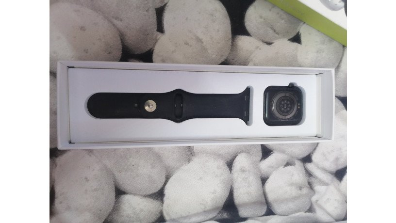 saaah-smart-reno-rm-18-smartwatch-big-1