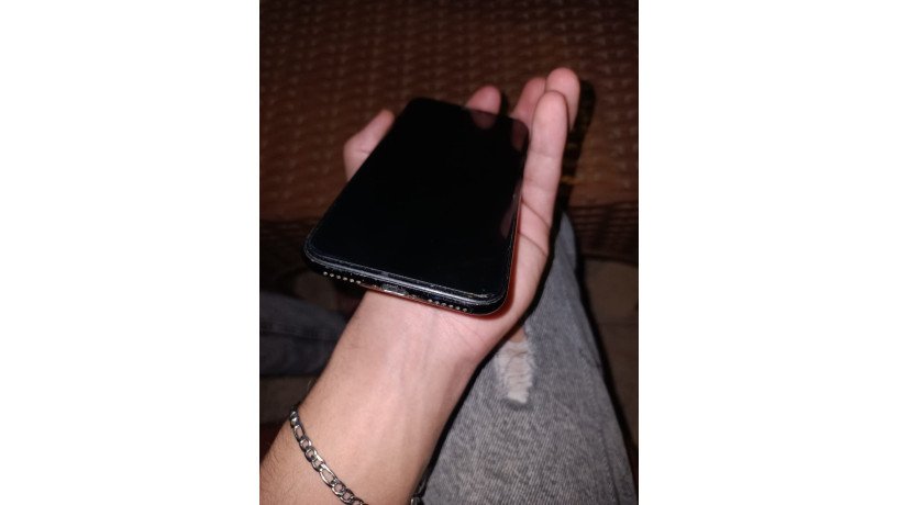 iphone-x-big-3