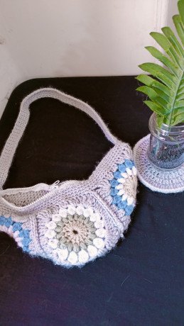 crochet-fanny-pack-floral-design-big-pocket-big-0